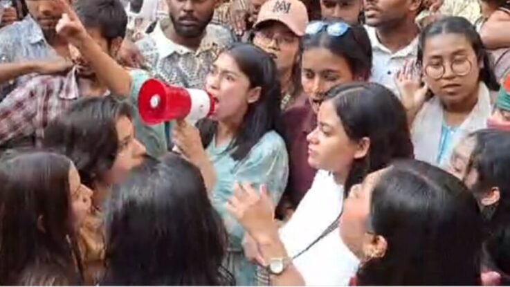ছাত্রসংগঠনের আত্মপ্রকাশ ঘিরে পদবঞ্চিতদের বিক্ষোভ