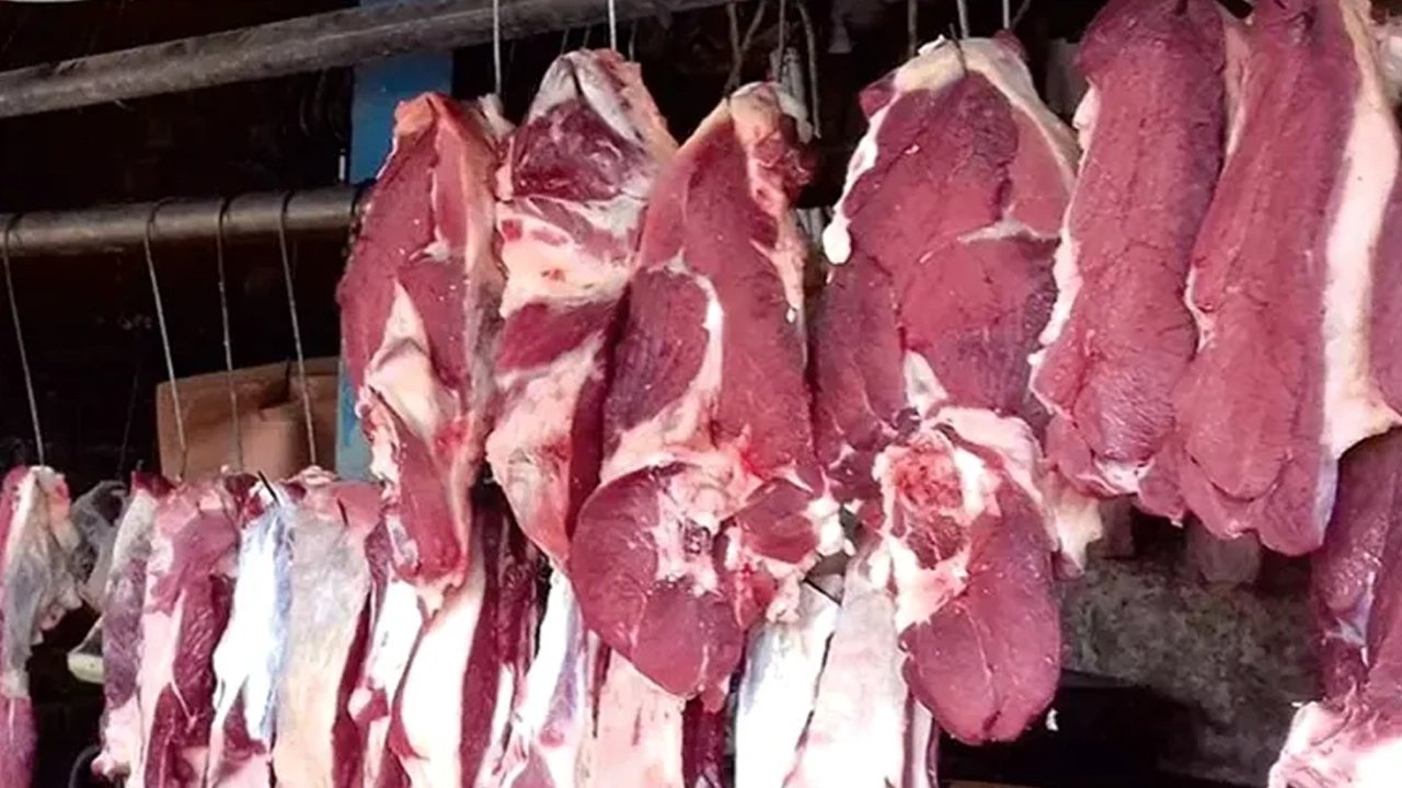 সাতক্ষীরায় রমজান মাসে ১০০ টাকায় মিলবে গরুর মাংস