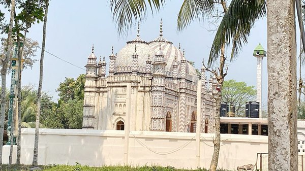 ইতেকাফকারী গোসল করবেন যেভাবে