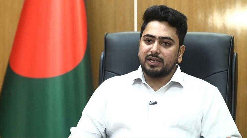 পায়ে ব্যথা পেয়েছেন নাহিদ ইসলাম!