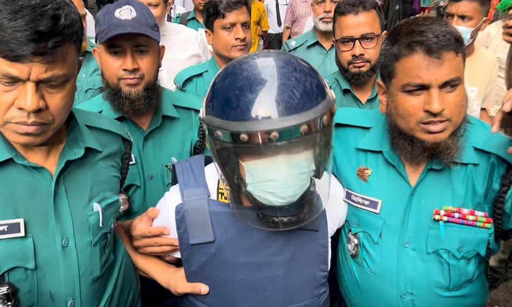 হত্যাচেষ্টা মামলায় অভিনেতা সিদ্দিক ৭ দিনের রিমান্ডে