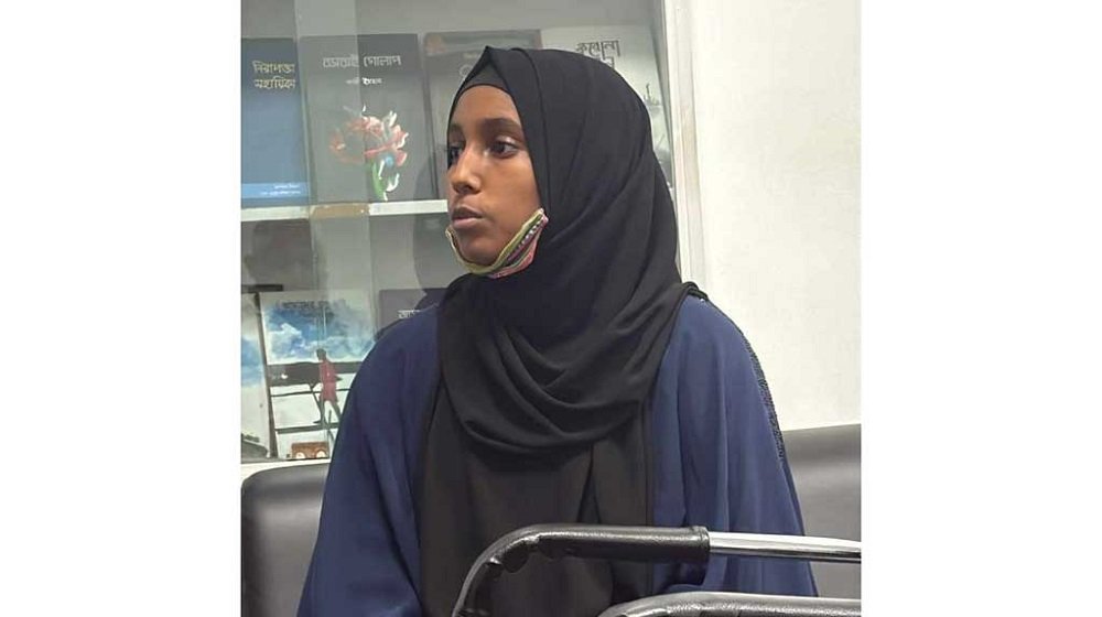 পারভেজ হত্যার আসামী টিনার পাঁচদিনের রিমান্ড চেয়ে আবেদন