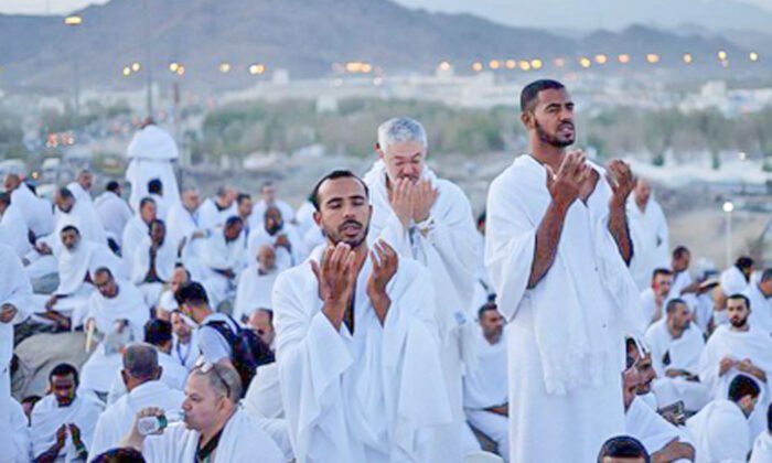 হজের কোনো বিধান আগে-পরে হয়ে গেলে করণীয়