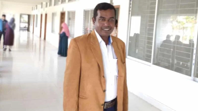 বিএনপি নেতার বাড়ি থেকে যুবলীগ নেতা গ্রেপ্তার