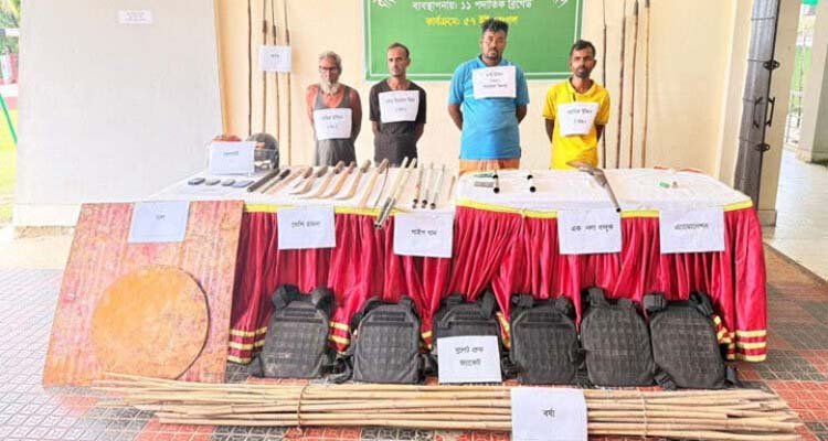 সুনামগঞ্জে সেনাবাহিনীর সঙ্গে সন্ত্রাসীদের গোলাগুলি, ৪ জন আটক