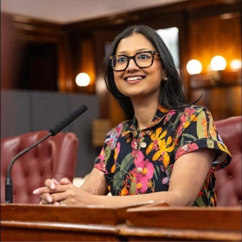 নিউ ইয়র্ক সিটি নির্বাচনে বাংলাদেশি বংশদ্ভুত শাহানা হানিফের জয়জয়কার