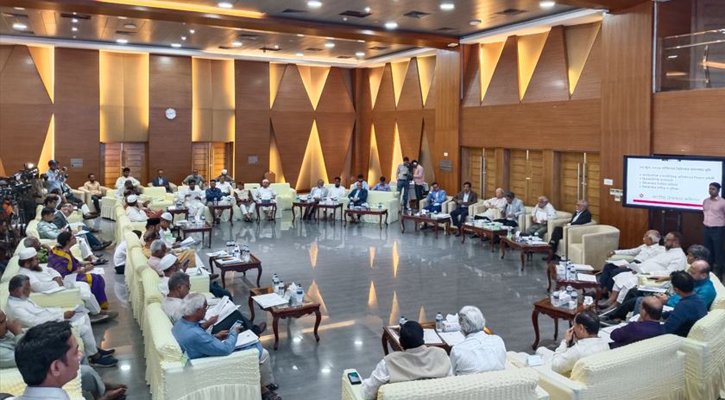 দলগুলোর সঙ্গে ঐকমত্য কমিশনের দ্বিতীয় পর্যায়ের ৭ম দিনের বৈঠক চলছে