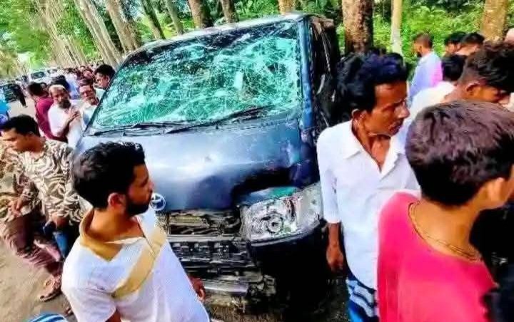 সিলেটে বর-কনের গাড়ি মাইক্রোবাস ও টমটম সংঘর্ষে নি হ ত -১ আহত, ১২..