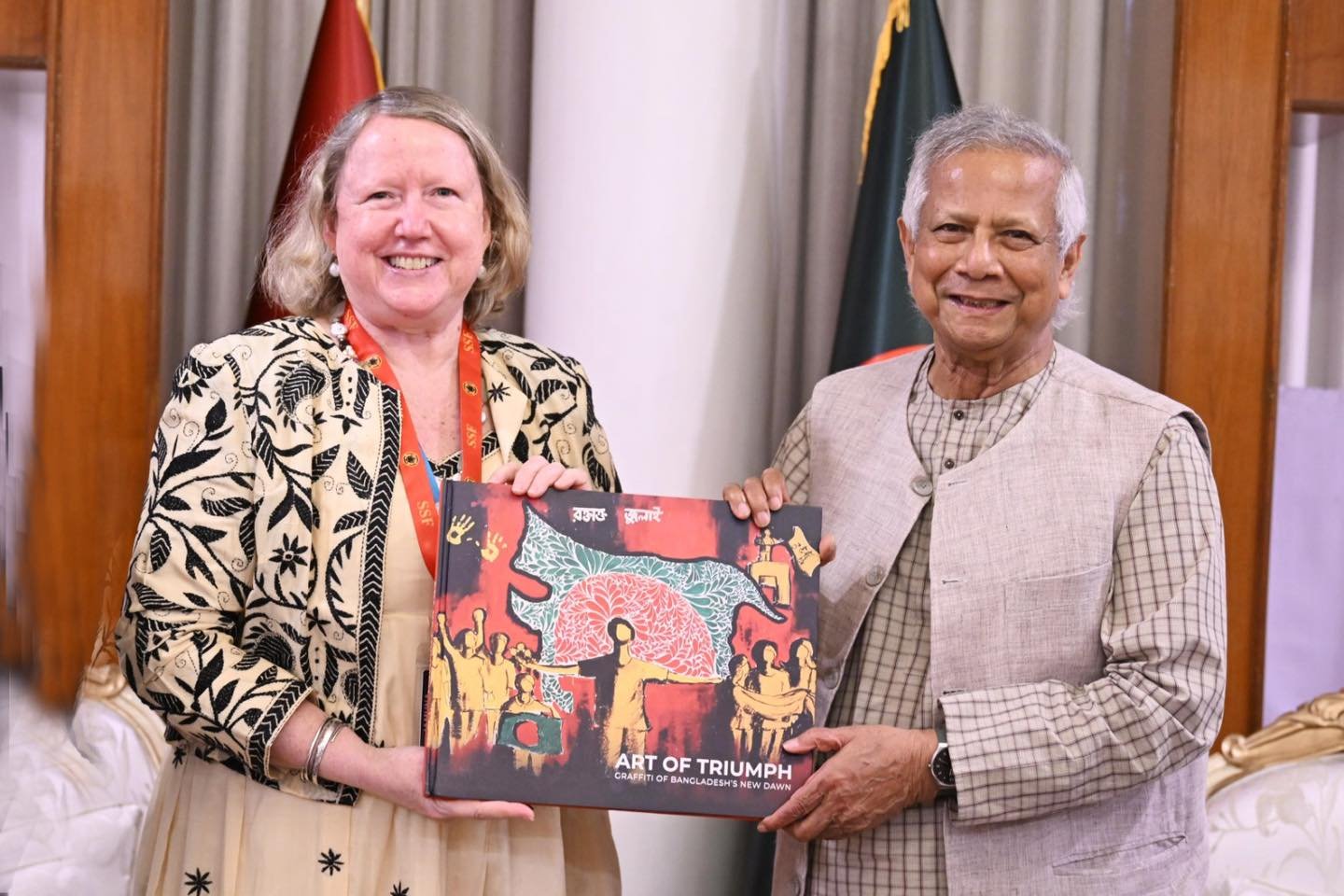 ‘ভুয়া তথ্য’ মোকাবিলায় কার্যকর ব্যবস্থা গড়ে তোলার আহ্বান প্রধান উপদেষ্টার