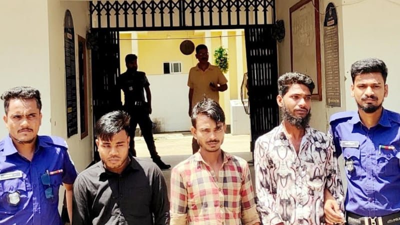 বুদ্ধি প্রতিবন্ধী তরুণীকে ‘দলবদ্ধ ধর্ষণ’, ৩ যুবক গ্রেফতার