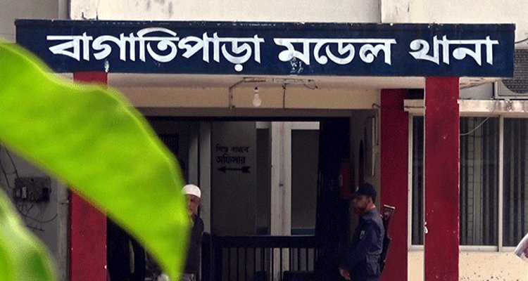 মসজিদে ইমাম নিয়োগকে কেন্দ্র করে জুমার নামাজে সংঘর্ষ