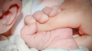সন্তান জন্ম দিলেই মিলবে নগদ অর্থ, জন্মহার বাড়াতে বিশেষ উদ্যোগ চিন সরকারের