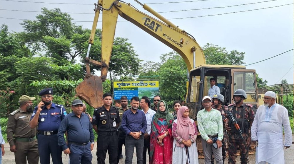 দখলমুক্ত হলো পূর্বাচলের ১৪৪ একর বনভূমি, ১৫৫টি ঘর উচ্ছেদ