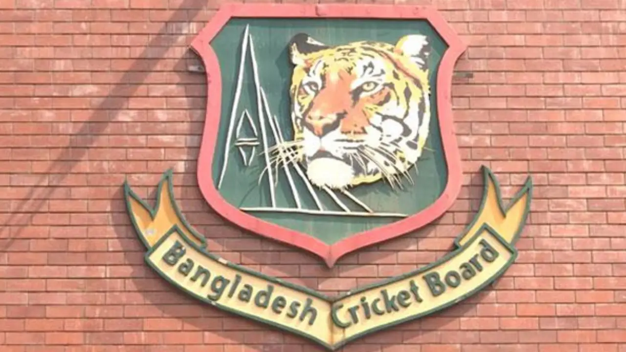 ছক্কার ঝড় তুলতে বিশেষজ্ঞ কোচ আনছে বিসিবি