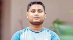 কারণ দর্শানোর নোটিশের জবাবে ক্ষোভ ঝাড়লেন হাসনাত
