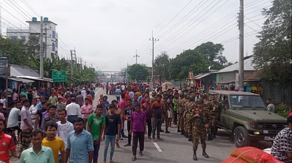 উত্তরা ইপিজেডে সংঘর্ষে এক শ্রমিক নিহত, আহত ১০