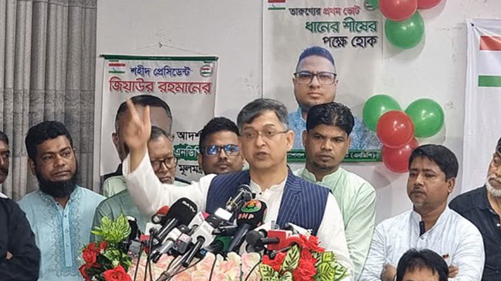 কোনো দলের অভিসন্ধির কাছে মাথা নত করতে পারি না: সালাহউদ্দিন আহমদ