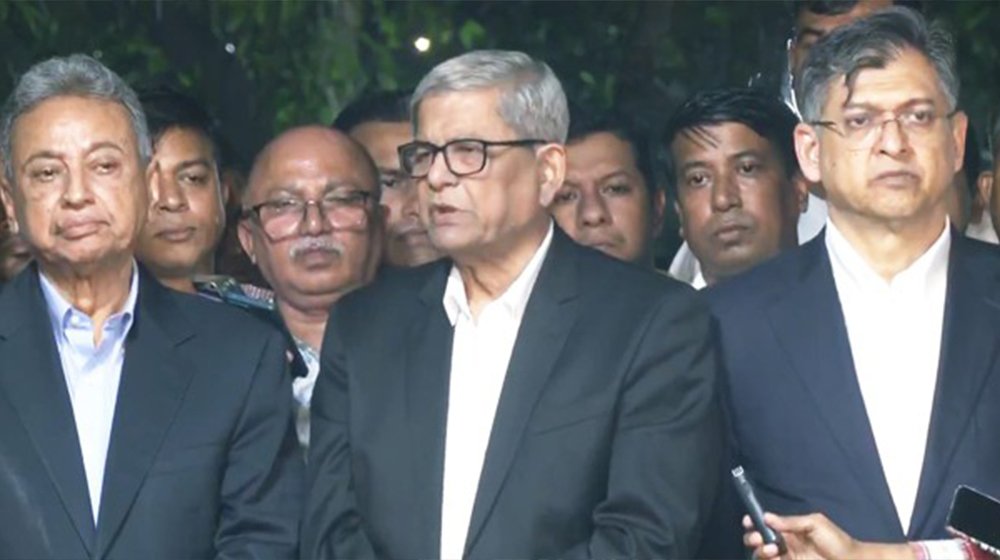 অন্তর্বর্তী সরকারকে এখন তত্ত্বাবধায়কের ভূমিকায় যেতে হবে: মির্জা ফখরুল