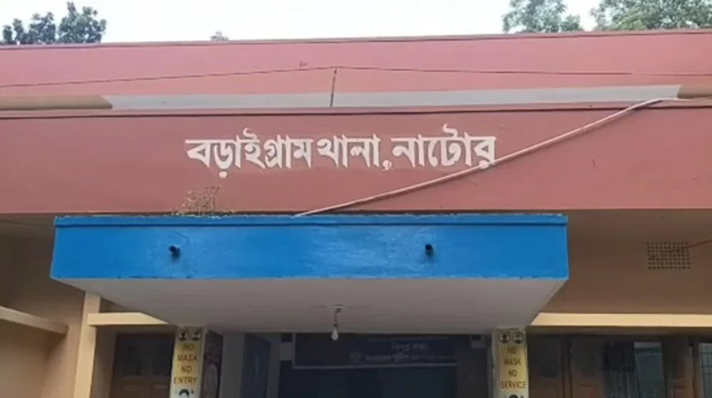 ছাত্রদল নেতাকর্মীদের বিরুদ্ধে ‘মব’ করে টাকা-স্বর্ণালংকার লুটের অভিযোগ