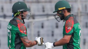 এক দশক পর মিরপুরে ওয়ানডেতে ১০০ রানের ওপেনিং জুটি