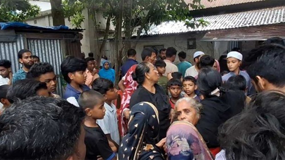 নরসিংদীতে জমি নিয়ে বিরোধে ২ ভাইকে কুপিয়ে হত্যা