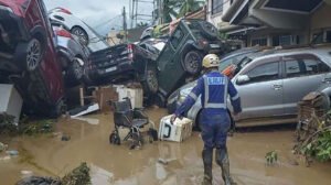 ফিলিপিন্সে টাইফুন কালমায়েগির তাণ্ডব, মৃতের সংখ্যা বেড়ে ১১৪