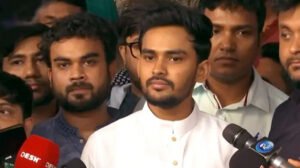 ঢাকা থেকে নির্বাচন করব নিশ্চিত, পদত্যাগ সরকারের সিদ্ধান্তে: উপদেষ্টা আসিফ