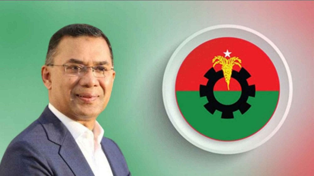 সশস্ত্র বাহিনী জাতির আস্থার প্রতীকে পরিণত হয়েছে