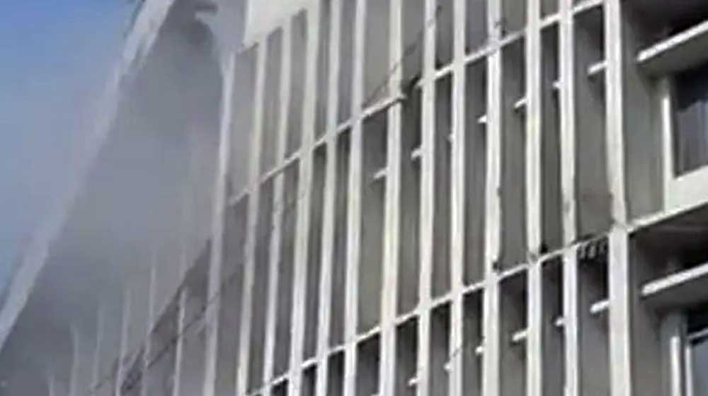 শাহবাগে বাংলাদেশ মেডিকেল বিশ্ববিদ্যালয়ের আগুন নিয়ন্ত্রণে