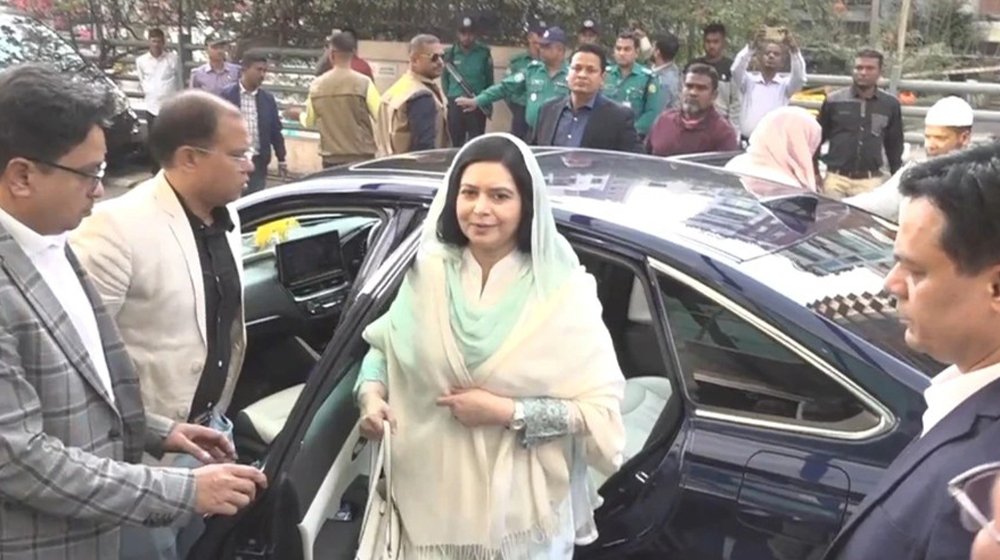 খালেদা জিয়াকে দেখতে এভারকেয়ার হাসপাতালে জুবাইদা রহমান