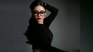 চমক নিয়ে বড় পর্দায় আসছেন সিফাত নুসরাত