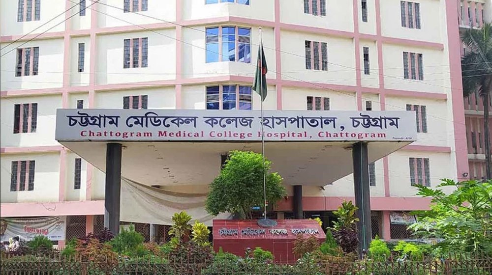 চট্টগ্রামের বায়েজিদে পুলিশ সদস্যের ঝুলন্ত মরদেহ উদ্ধার