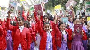 নতুন পাঠ্যবই পাচ্ছে প্রাথমিক ও মাধ্যমিকের শিক্ষার্থীরা