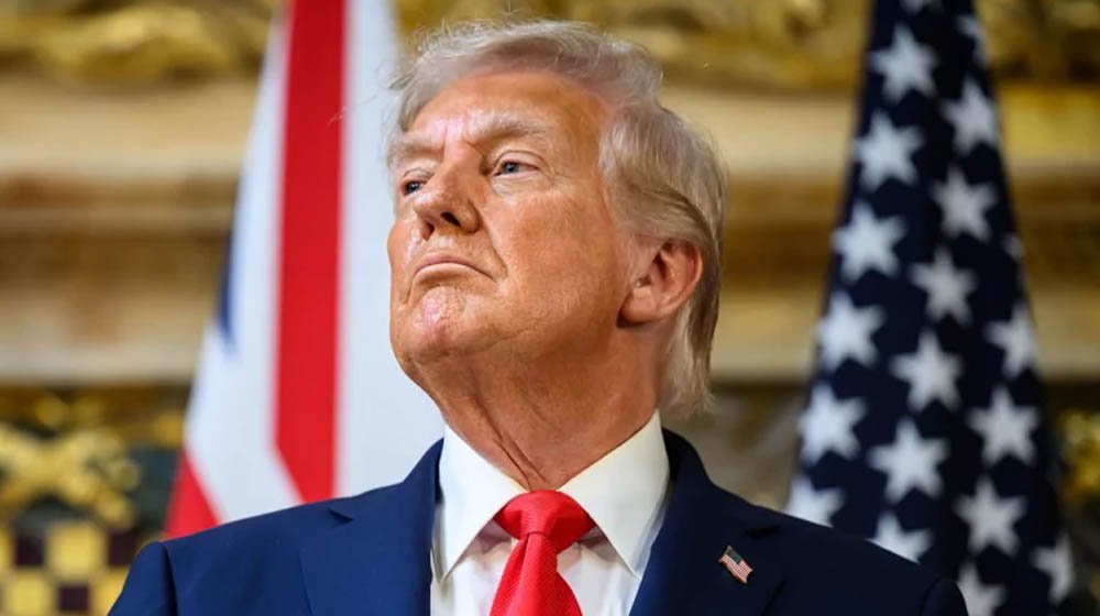 নিজেকে ভেনেজুয়েলার ভারপ্রাপ্ত প্রেসিডেন্ট ঘোষণা দিলেন ট্রাম্প