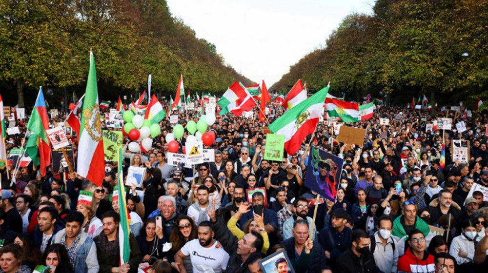 সরকারবিরোধী বিক্ষোভে নিহত অন্তত ২০০০: ইরানি কর্মকর্তা