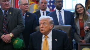 ইরানে হত্যাকাণ্ড বন্ধ হয়েছে, দাবি ট্রাম্পের