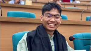 ডাকসু থেকে পদত্যাগের ঘোষণা দিলেন সর্বমিত্র চাকমা