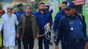 ফতুল্লায় প্যারোলে মুক্তি পেয়ে মায়ের জানাজায় আওয়ামী লীগ কর্মী