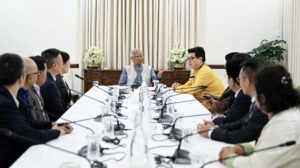 যে সরকারই আসুক, চীন-বাংলাদেশের মধ্যে কাজ চলমান থাকতে হবে: প্রধান উপদেষ্টা