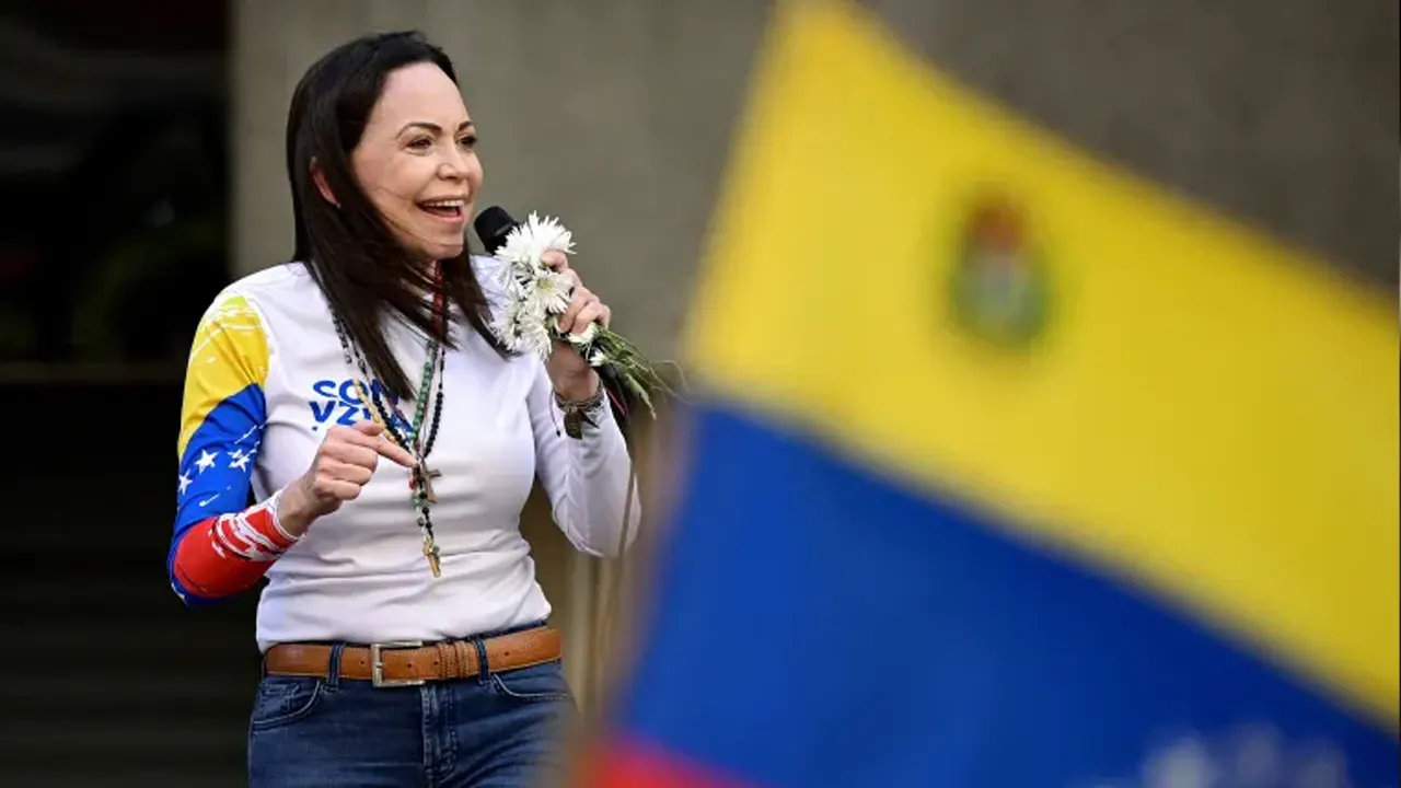 যে কারণে শান্তিতে নোবেল পেয়েছিলেন ভেনেজুয়েলার বিরোধী নেত্রী