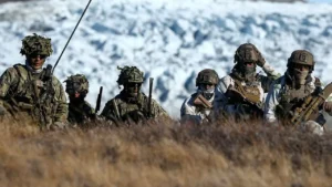 যুক্তরাষ্ট্রের সঙ্গে উত্তেজনা, গ্রিনল্যান্ডে ইউরোপীয়দের সৈন্য সমাবেশ শুরু