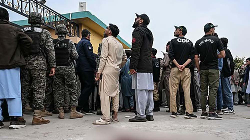 পাকিস্তানে শিয়া মসজিদে আত্মঘাতী বোমা হামলায় ৩১ জন নিহত