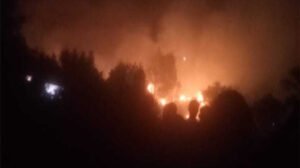 রোহিঙ্গা ক্যাম্পে দেড় ঘণ্টার আগুনে পুড়ল ৩৫ বসতি