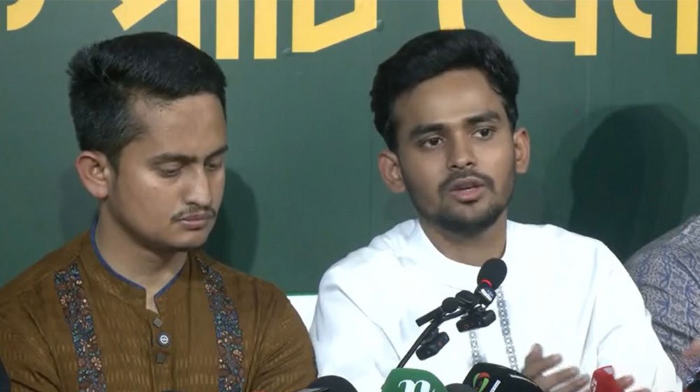 এনসিপি আমাকে ঢাকা দক্ষিণের মেয়র প্রার্থী হতে বলেছে: আসিফ মাহমুদ