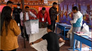 গণঅভ্যুত্থান পরবর্তী নির্বাচনের ফলাফলের অপেক্ষায় নেপাল