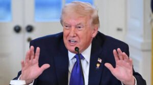 ইরানে আজ কঠোর আঘাত হানা হবে: ডোনাল্ড ট্রাম্প