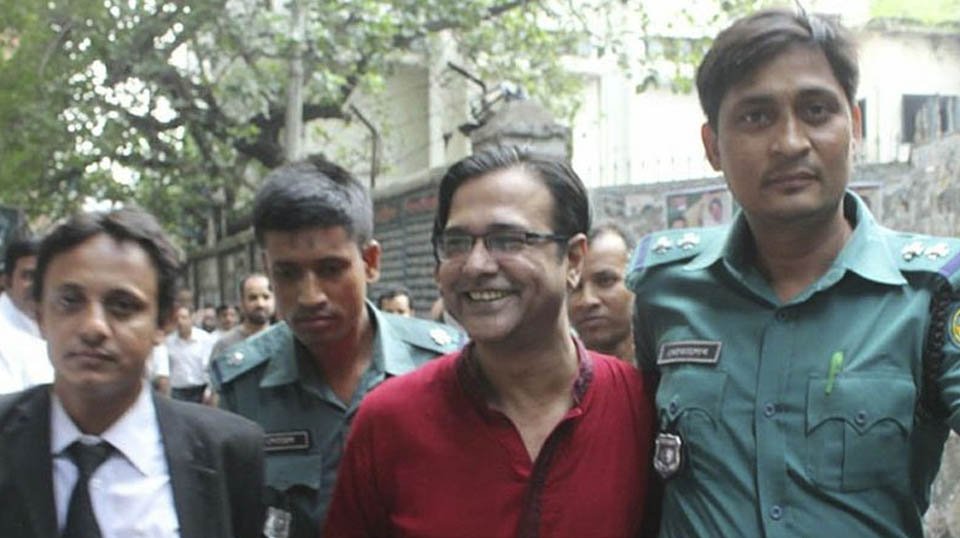 বিদেশি মদ রাখার মামলায় আজ জানা যাবে আসিফ আকবরের রায়