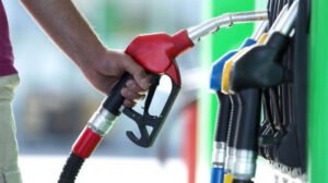 বিশ্ববাজারে তেলের দাম ১১৫ ডলার, এশিয়ার শেয়ারবাজারে বড় পতন