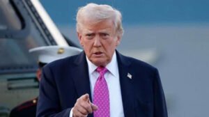 আগামী সপ্তাহের মধ্যে ইরানে কঠোর আঘাতের হুমকি ট্রাম্পের