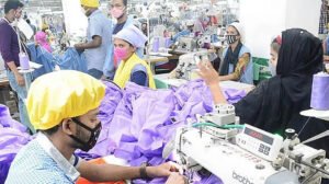 ঈদের বোনাস দেয়নি অর্ধেক কারখানা, এক-চতুর্থাংশের ফেব্রুয়ারির বেতন বকেয়া